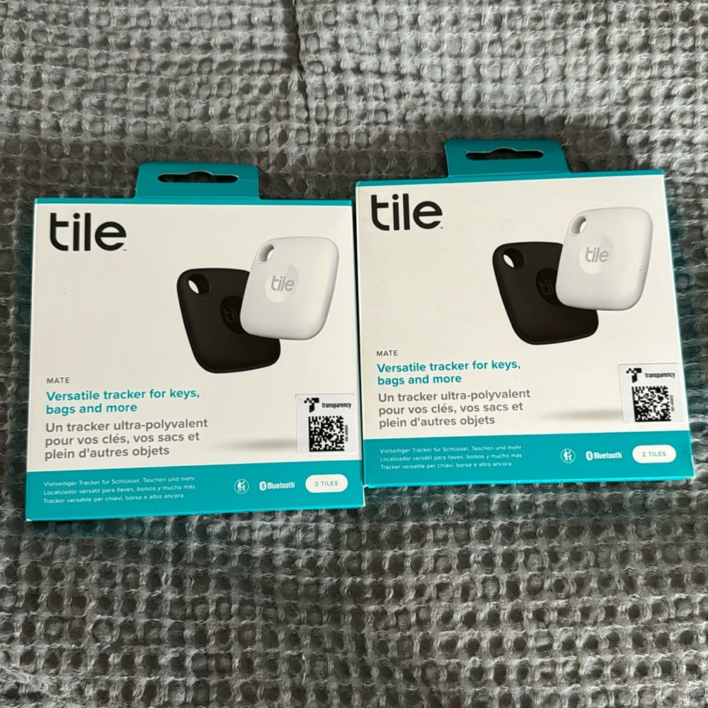 Tile- Versatile Tracker for Keys, Bags & More
